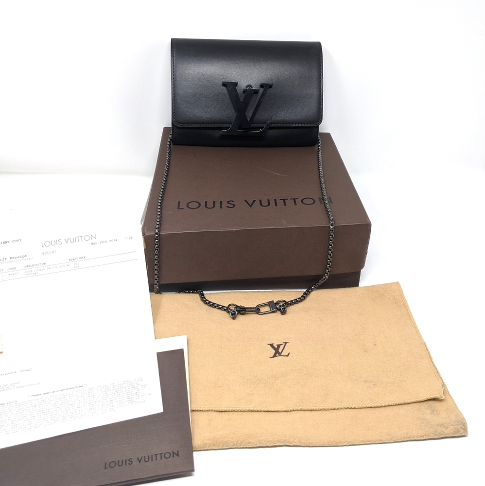 🦄🎉Louis Vuitton Black Clutch Matte Black Hardware Limited Edition! 🦄🎉